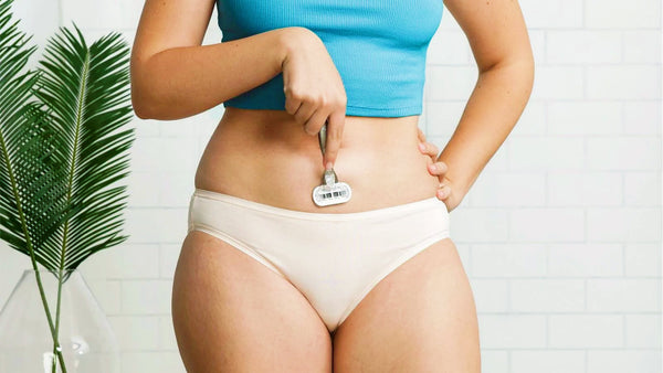 trimming pubic hair