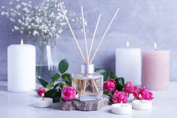 Creating an Irresistibly Romantic Bedroom Atmosphere with Aromas
